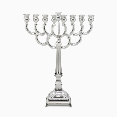 חנוכיה לגון בינ' חלקה זר' מן 