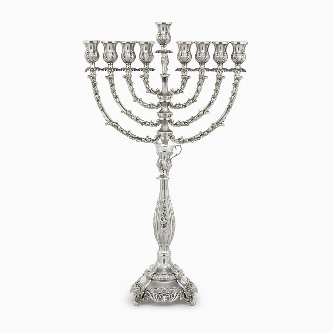 חנוכיה הברונית קטנה 