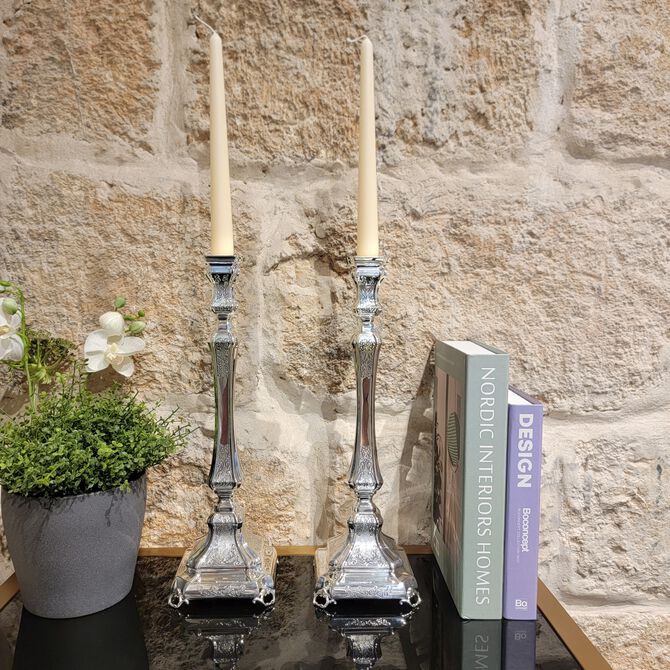 זוג פמוטים קומינו מקושט גדול 