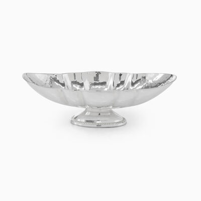 BOWL ON STAND HAMMERED 32CM 
