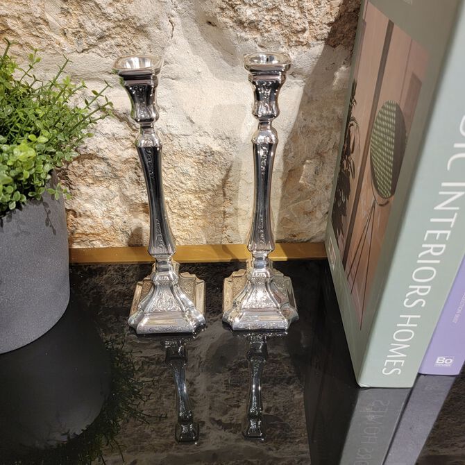 זוג פמוטים קומינו מקושט קטן 