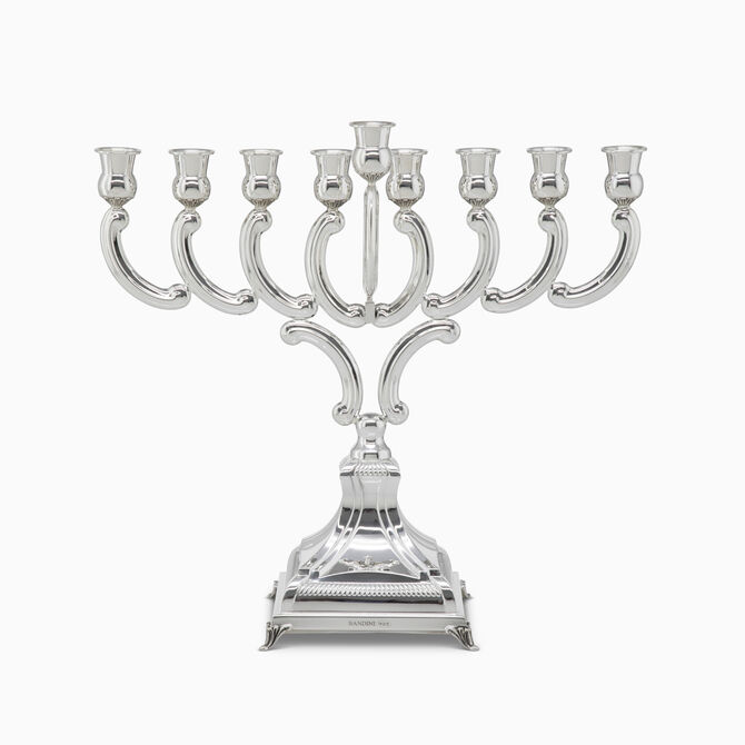 חנוכיה לגון ק' חלקה זר' מן 